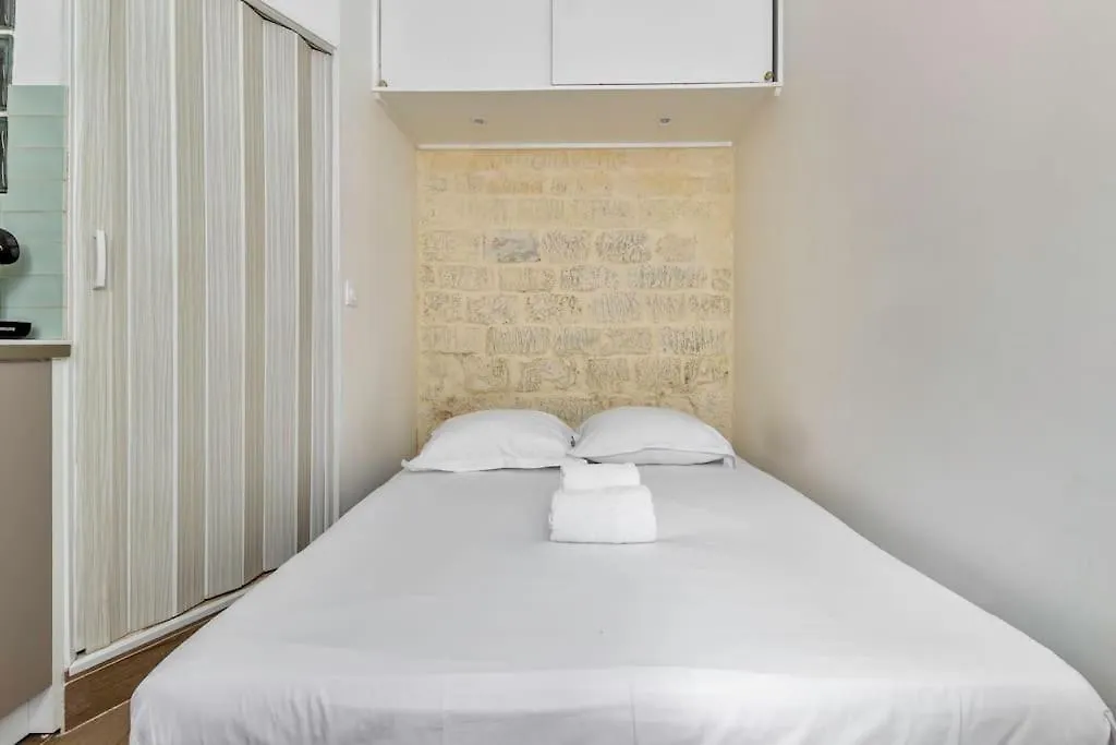 Apartamento New Studio Champs Elysees 2Pax París